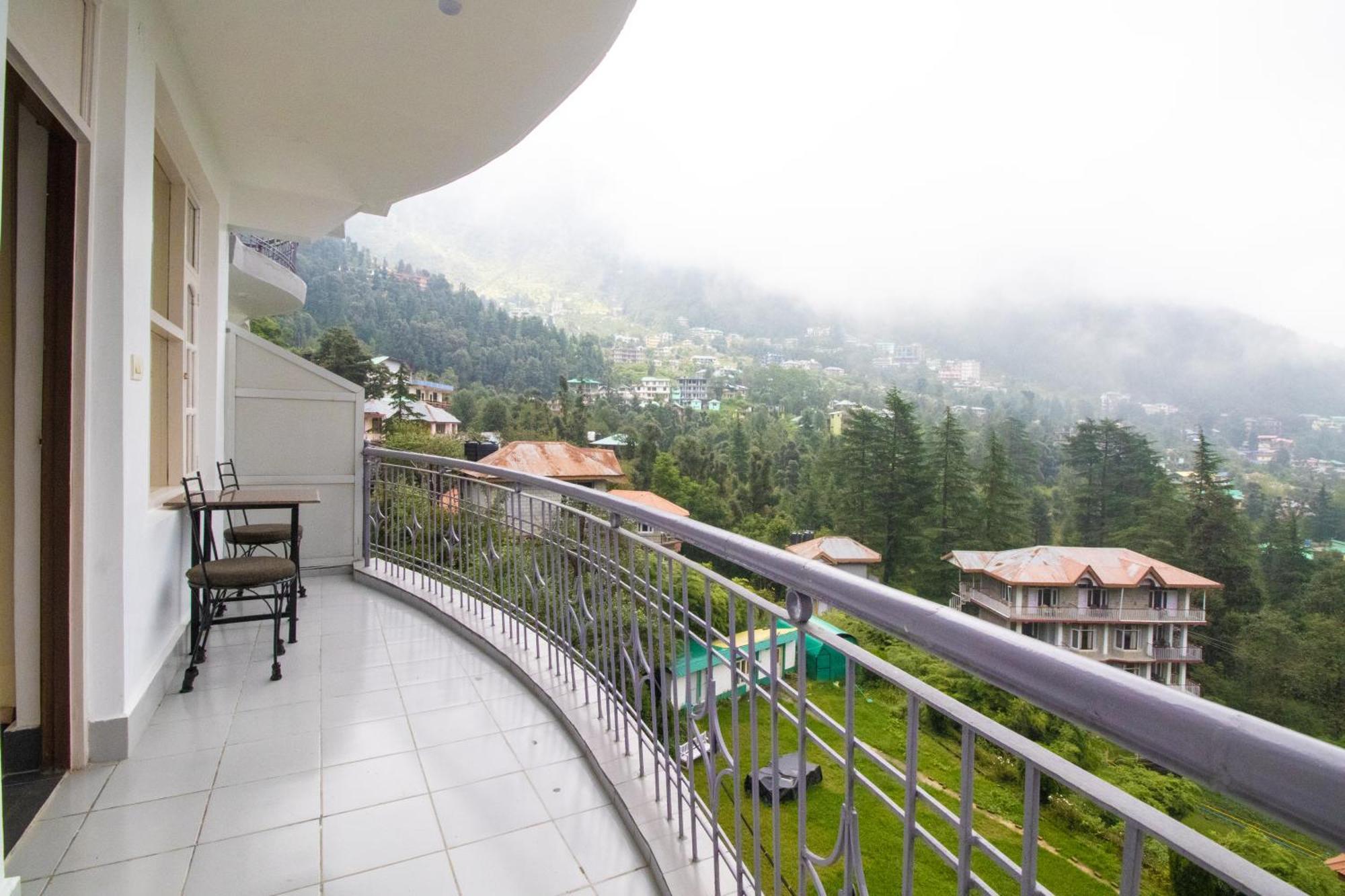 Wow Stayz2 Hotel The Lodge Dharamshala Exterior photo