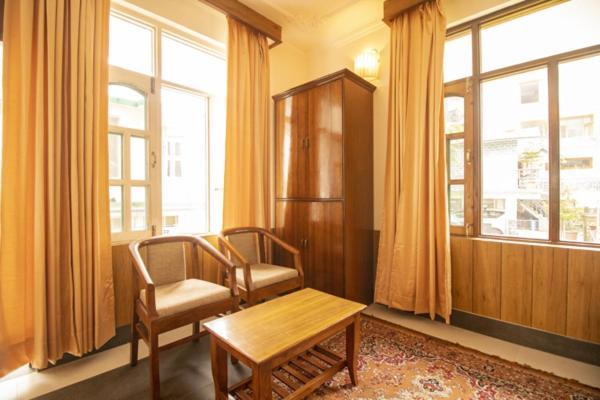 Wow Stayz2 Hotel The Lodge Dharamshala Exterior photo
